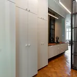Designer Dream With Stunning View Lägenhet *