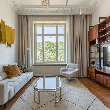 Апартаменты Designer Dream With Stunning View *