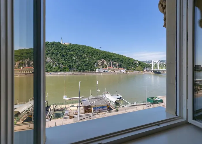 Designer Dream With Stunning View Διαμέρισμα *